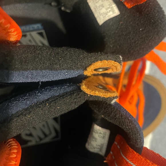 Vans - Picture 8 of 8